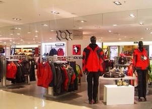 服裝加盟店導(dǎo)購(gòu)如何提升銷售業(yè)績(jī) 實(shí)用策略與技巧